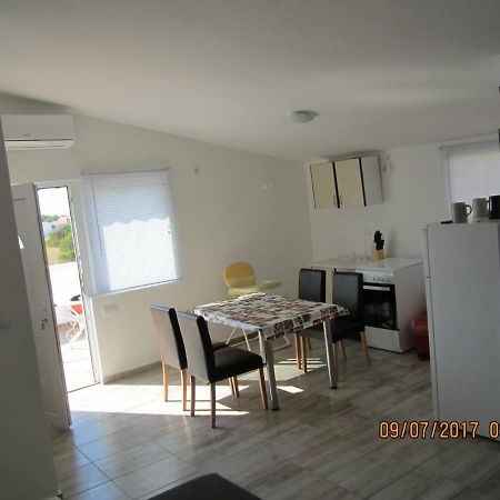 Apartment Nena Vir Exterior photo