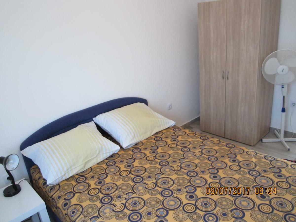Apartment Nena Vir Exterior photo