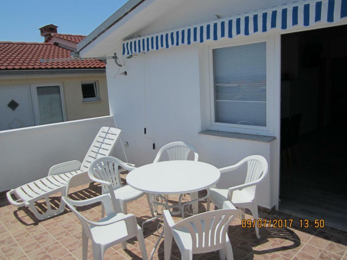 Apartment Nena Vir Exterior photo